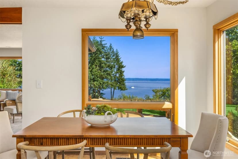 Property photo for 34258 Pilot Point Road Ne, Kingston photo 6