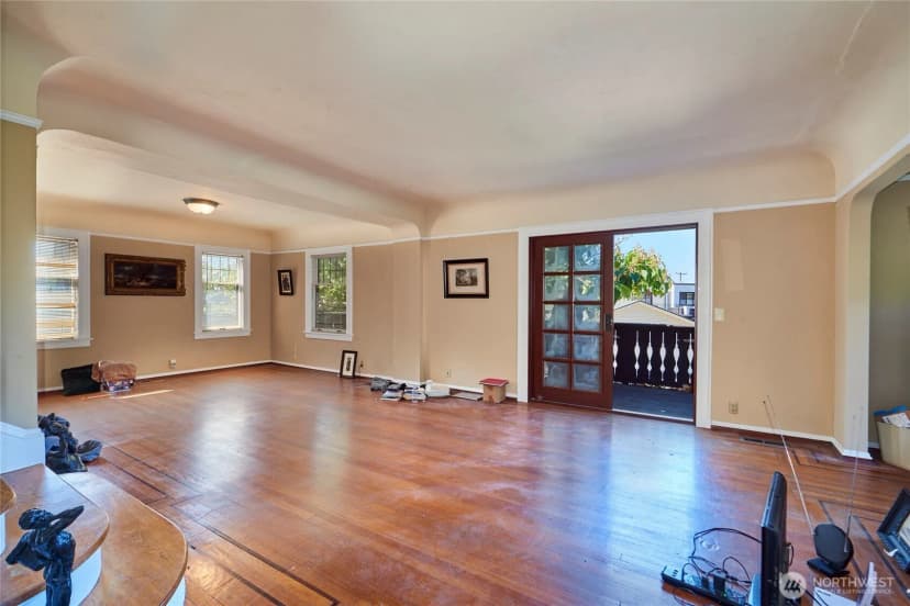 Property photo for 5610 Sw Teig Place, Seattle photo 8