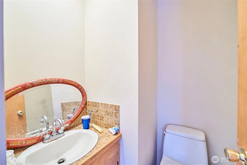 Property photo for 5610 Sw Teig Place, Seattle photo 14