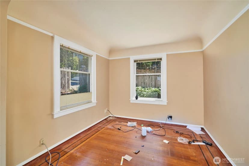 Property photo for 5610 Sw Teig Place, Seattle photo 9