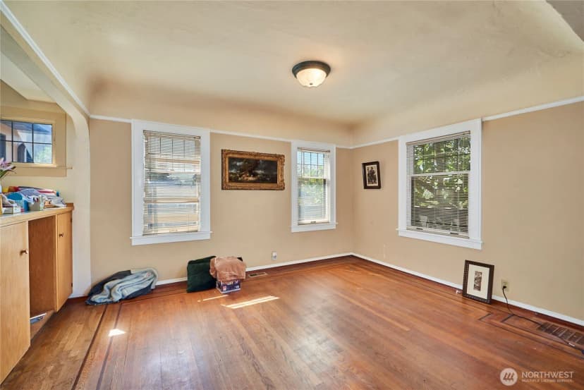 Property photo for 5610 Sw Teig Place, Seattle photo 10
