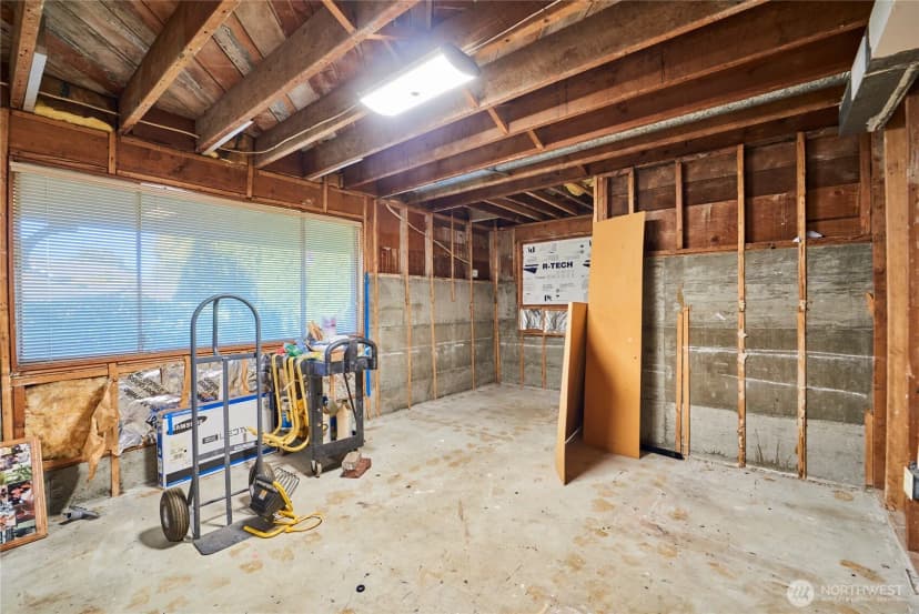 Property photo for 5610 Sw Teig Place, Seattle photo 24