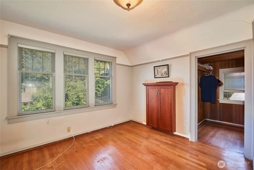 Property photo for 5610 Sw Teig Place, Seattle photo 18