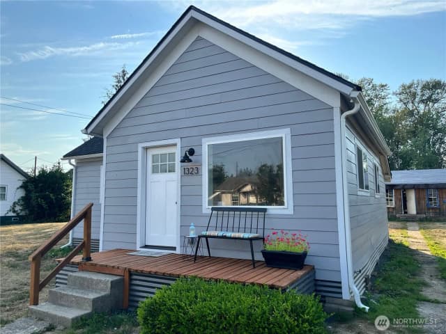 Property photo for 1321 Central Blvd, Centralia