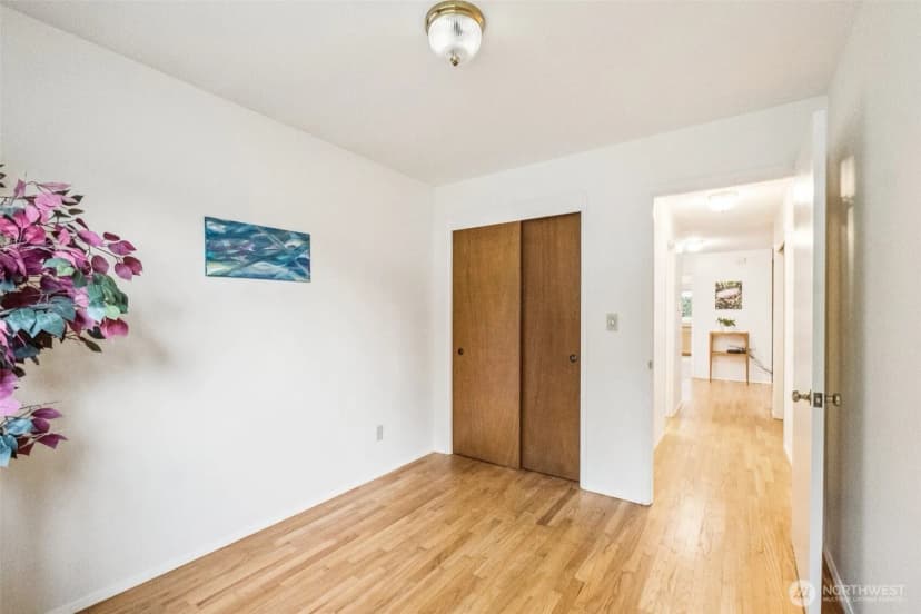 Property photo for 2531 Ne 204th Street, Shoreline photo 17