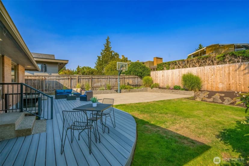 Property photo for 3232 43rd Avenue W, Seattle photo 31