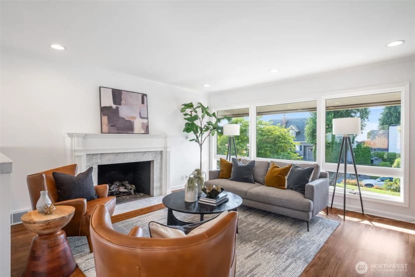 Property photo for 3232 43rd Avenue W, Seattle photo 6