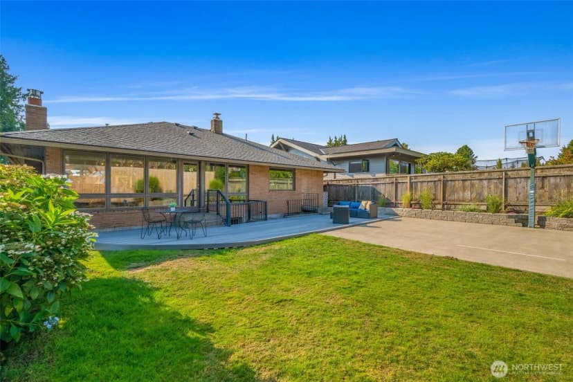Property photo for 3232 43rd Avenue W, Seattle photo 30