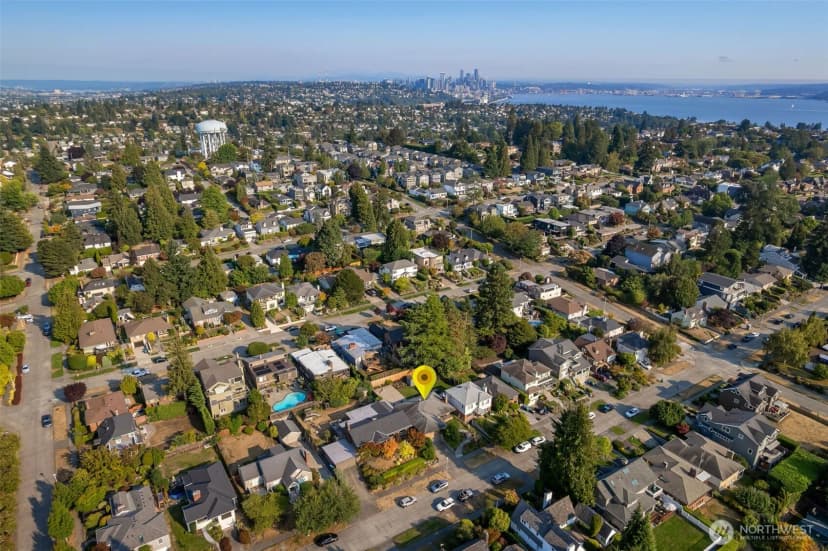 Property photo for 3232 43rd Avenue W, Seattle photo 33