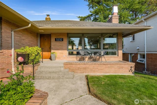 Property photo for 3232 43rd Avenue W, Seattle photo 3