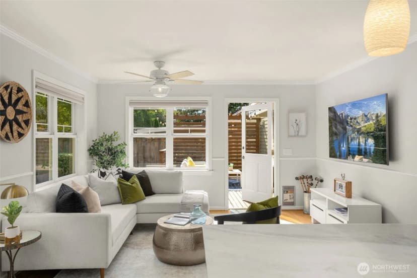 Property photo for 3222 39th Avenue Sw, Seattle photo 11