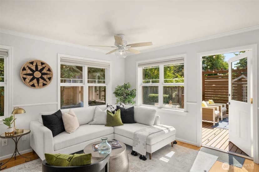 Property photo for 3222 39th Avenue Sw, Seattle photo 12