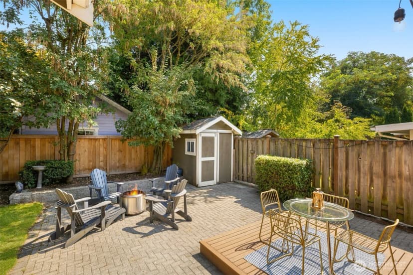 Property photo for 3222 39th Avenue Sw, Seattle photo 29