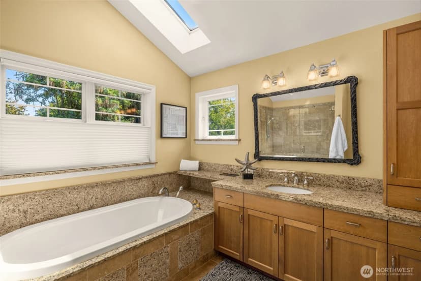 Property photo for 3222 39th Avenue Sw, Seattle photo 22