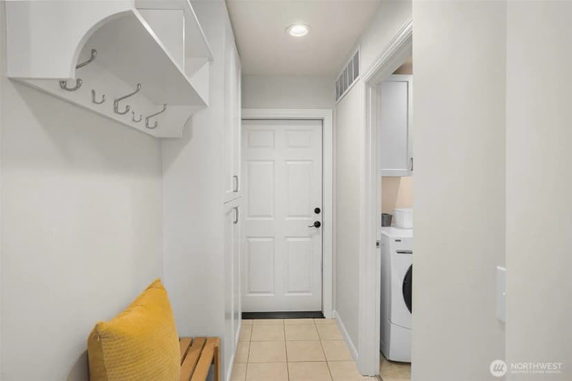 Property photo for 3222 39th Avenue Sw, Seattle photo 26