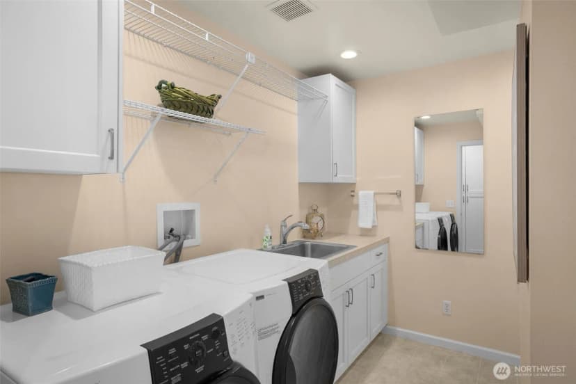 Property photo for 3222 39th Avenue Sw, Seattle photo 27