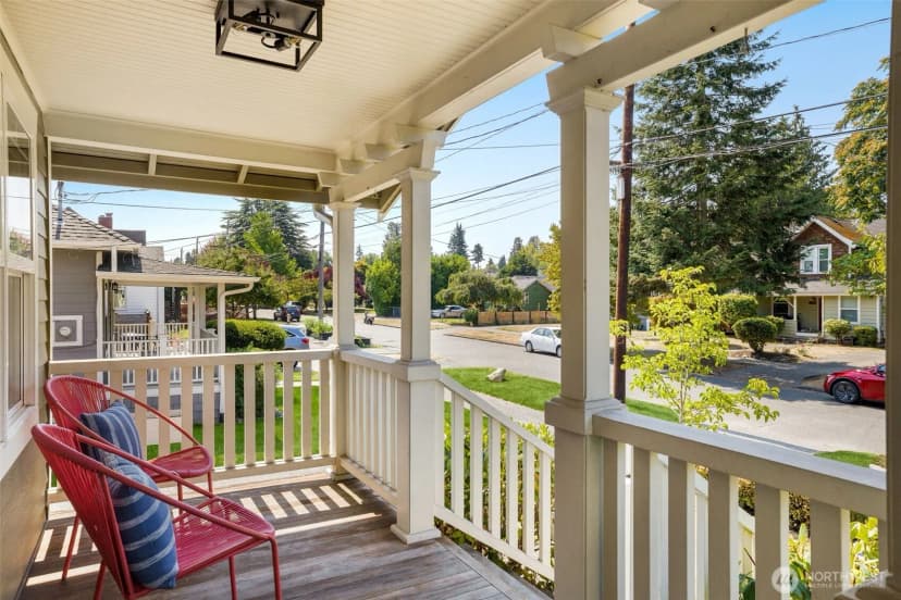 Property photo for 3222 39th Avenue Sw, Seattle photo 32