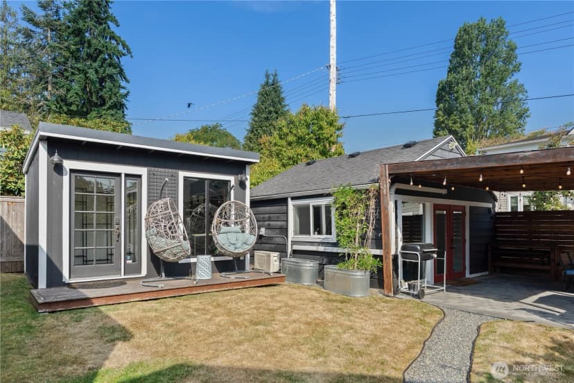 Property photo for 742 N 100 Street, Seattle photo 24