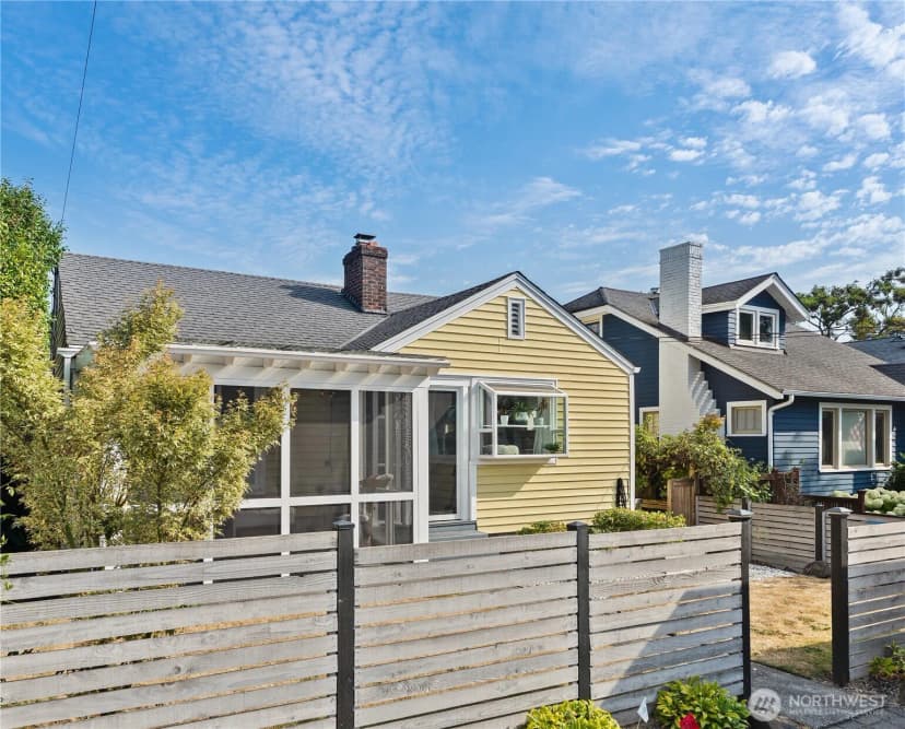 Property photo for 742 N 100 Street, Seattle