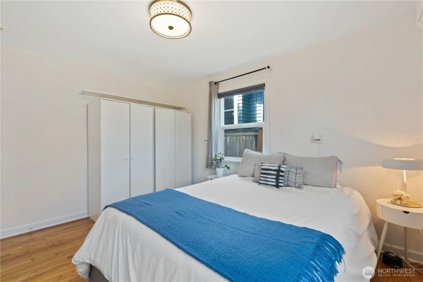 Property photo for 742 N 100 Street, Seattle photo 12