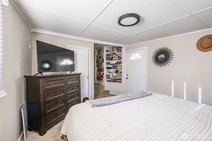 Property photo for 583 Se 6th Avenue, Oak Harbor photo 13