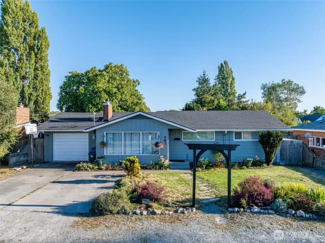 Property photo for 583 Se 6th Avenue, Oak Harbor photo 3