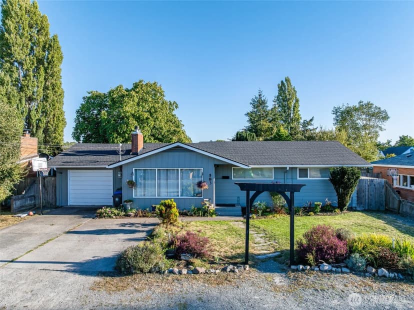Property photo for 583 Se 6th Avenue, Oak Harbor photo 3