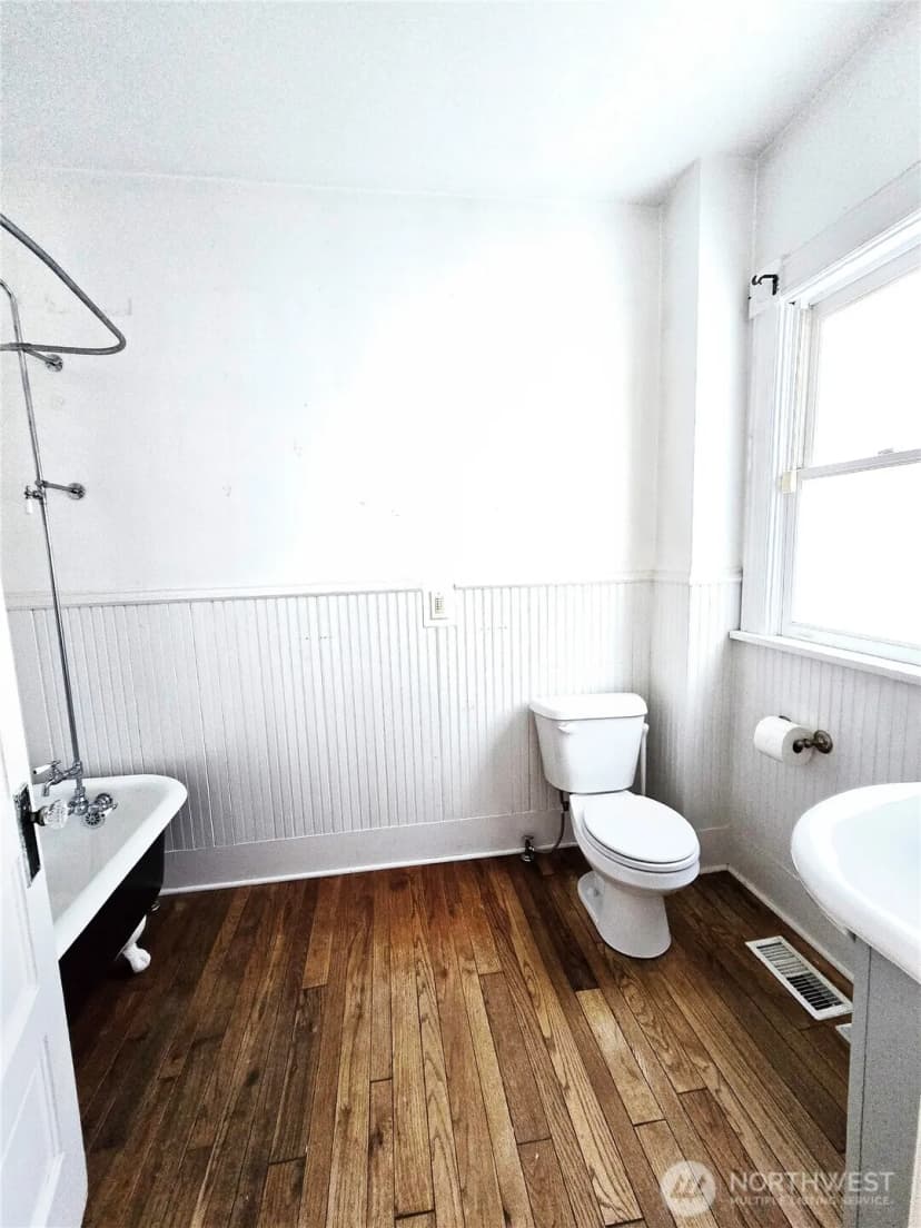 Property photo for 1212 S 3rd Street, Mount Vernon photo 11