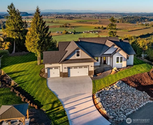 Property photo for 7514 Avalon Heights Way, Sedro Woolley photo 2