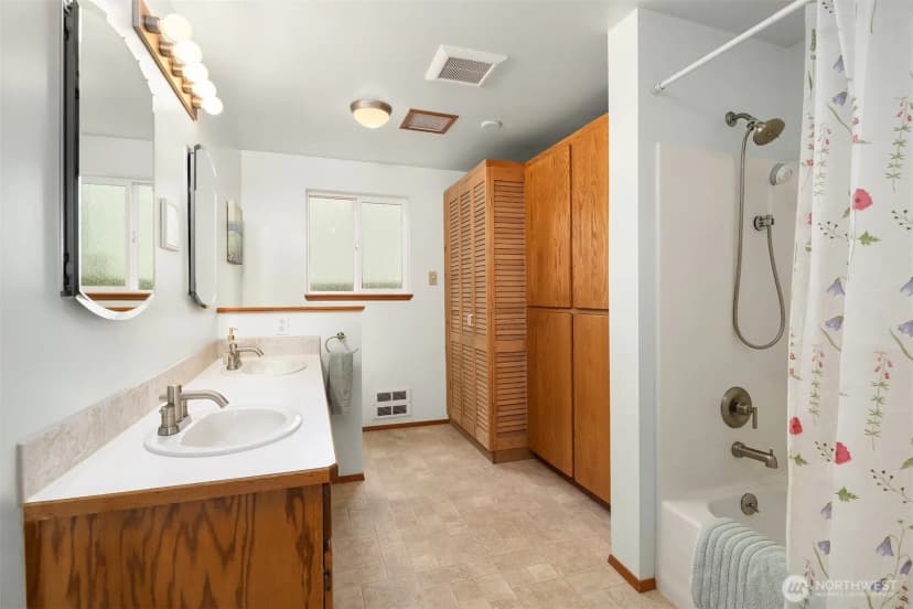 Property photo for 17500 43rd Drive Nw, Stanwood photo 13