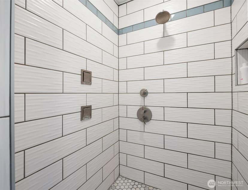 Property photo for 17500 43rd Drive Nw, Stanwood photo 18