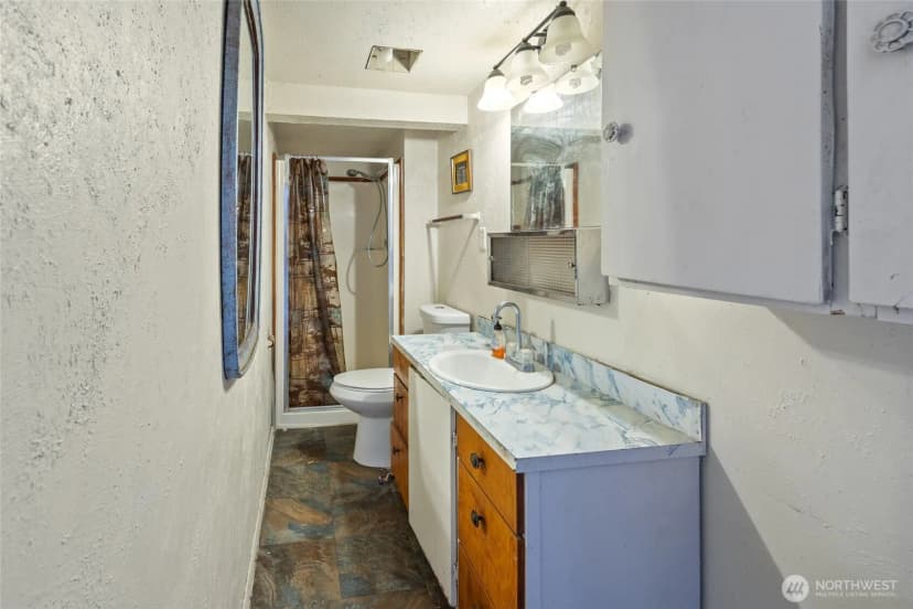 Property photo for 909 Fir Street Ne, Olympia photo 24