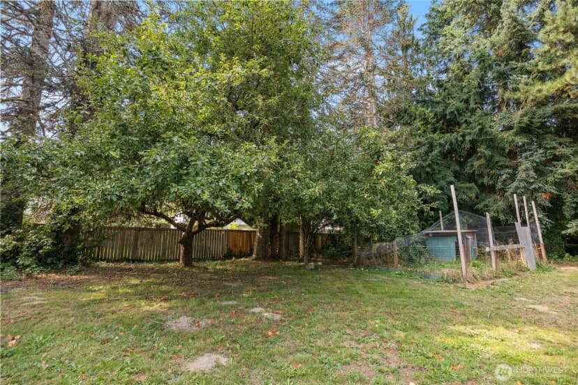 Property photo for 909 Fir Street Ne, Olympia photo 36