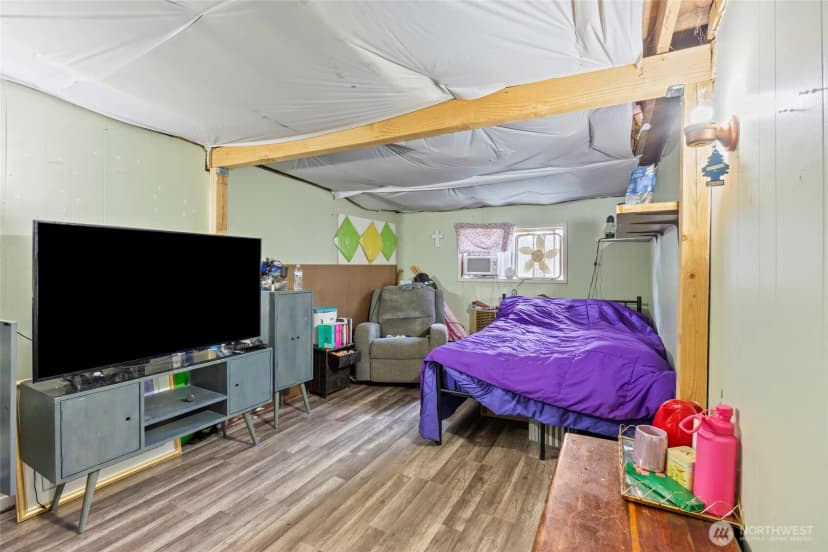 Property photo for 909 Fir Street Ne, Olympia photo 22
