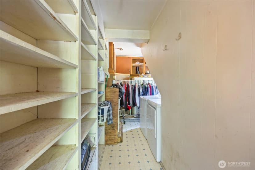 Property photo for 909 Fir Street Ne, Olympia photo 19