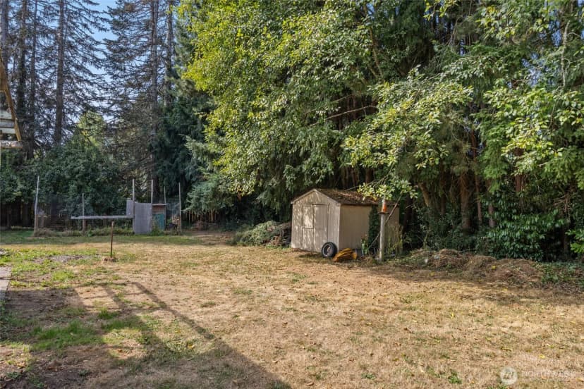 Property photo for 909 Fir Street Ne, Olympia photo 37