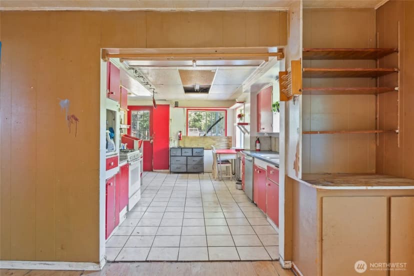 Property photo for 909 Fir Street Ne, Olympia photo 6