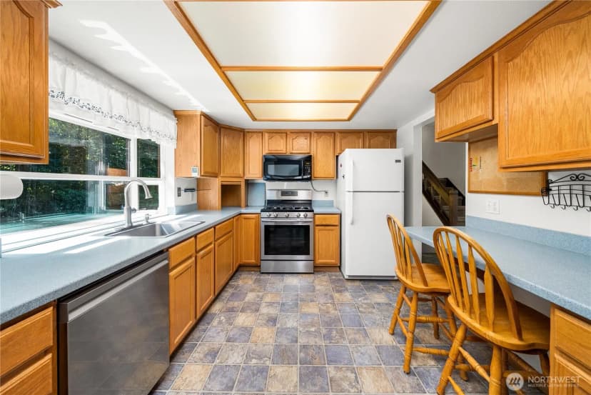 Property photo for 3109 Ne 40th Place, Bremerton photo 6