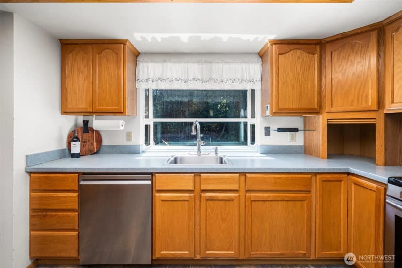 Property photo for 3109 Ne 40th Place, Bremerton photo 9