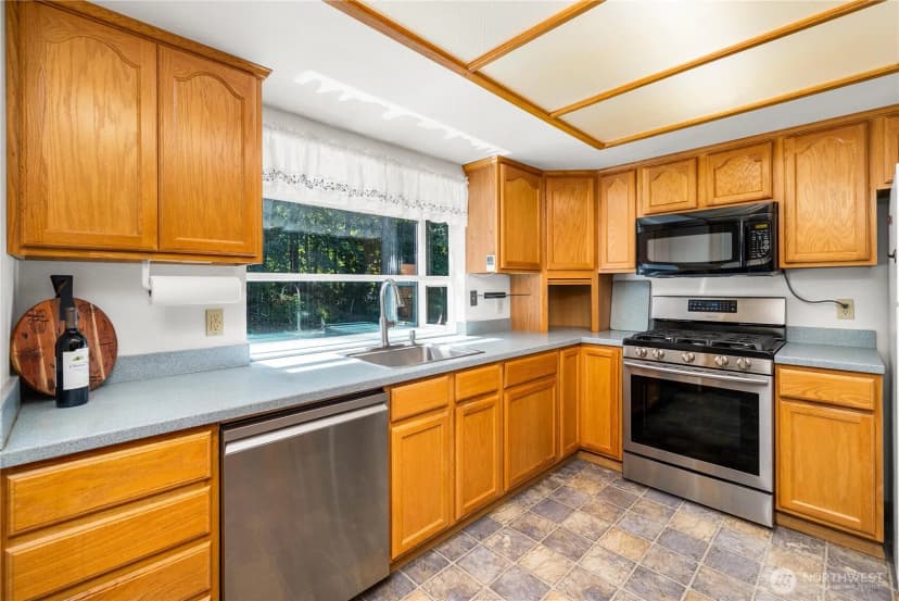 Property photo for 3109 Ne 40th Place, Bremerton photo 7