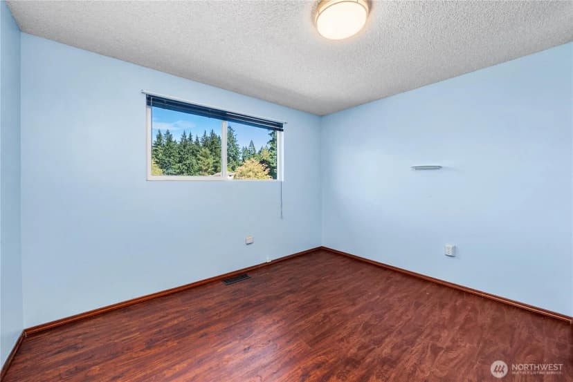Property photo for 3109 Ne 40th Place, Bremerton photo 24