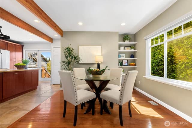 Property photo for 1628 27th Avenue, Seattle photo 5