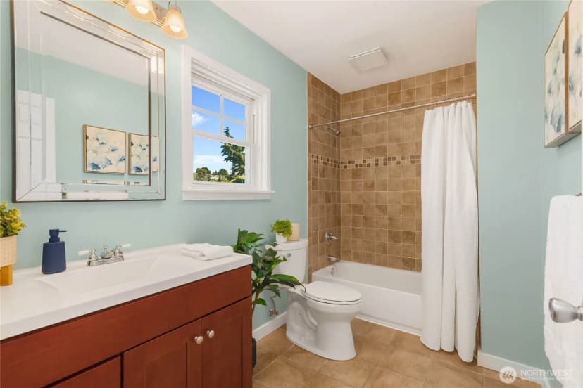 Property photo for 1628 27th Avenue, Seattle photo 13