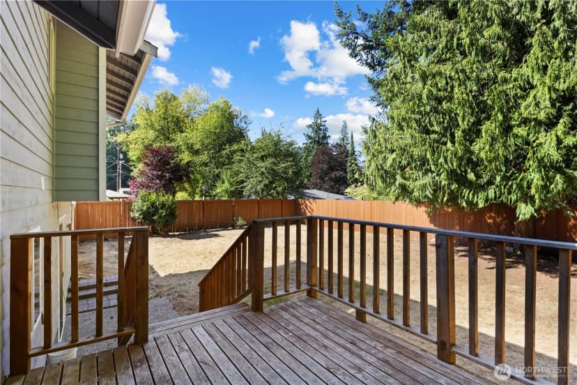 Property photo for 10420 9th Street Se, Everett photo 21