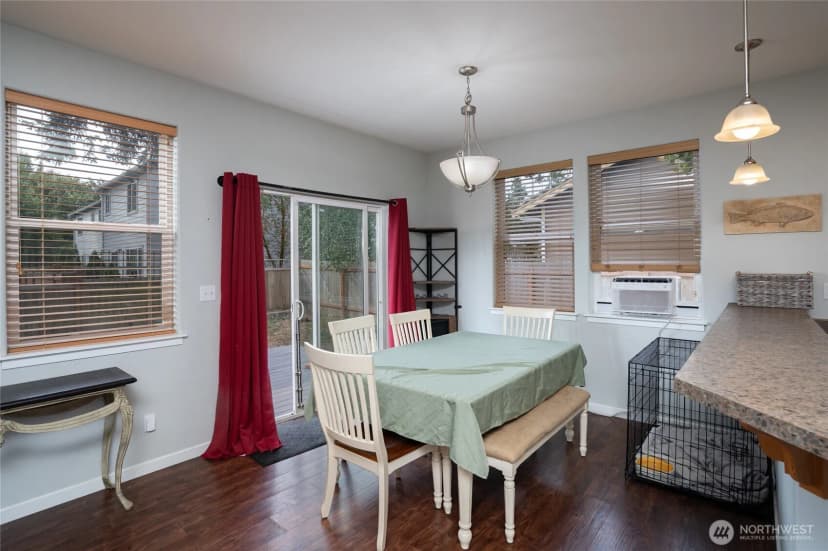 Property photo for 2917 Sw Berwick Drive, Oak Harbor photo 6