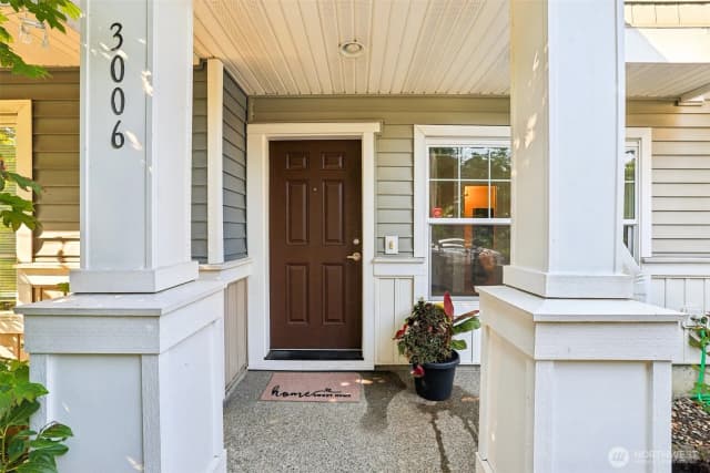 Property photo for 3006 Sw Bataan Street, Seattle