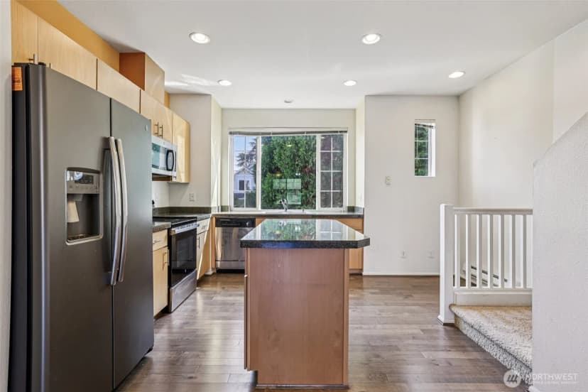 Property photo for 3006 Sw Bataan Street, Seattle photo 8