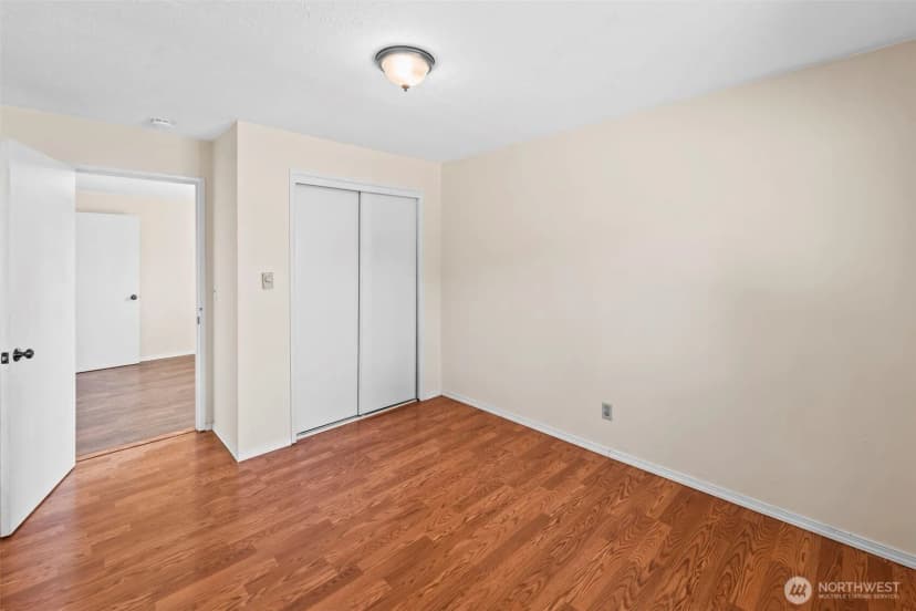 Property photo for 1009 118th Street S, Tacoma photo 16