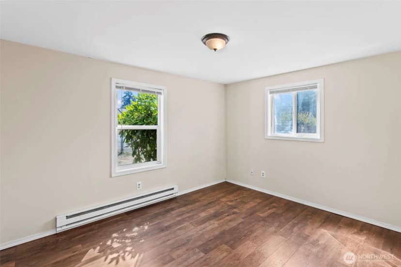 Property photo for 1009 118th Street S, Tacoma photo 10