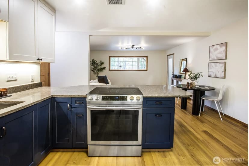 Property photo for 11714 36th Avenue Ne, Seattle photo 25
